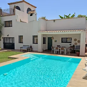 https://chalet-con-encanto-cerca-de-sevilla.es-andalucia.com